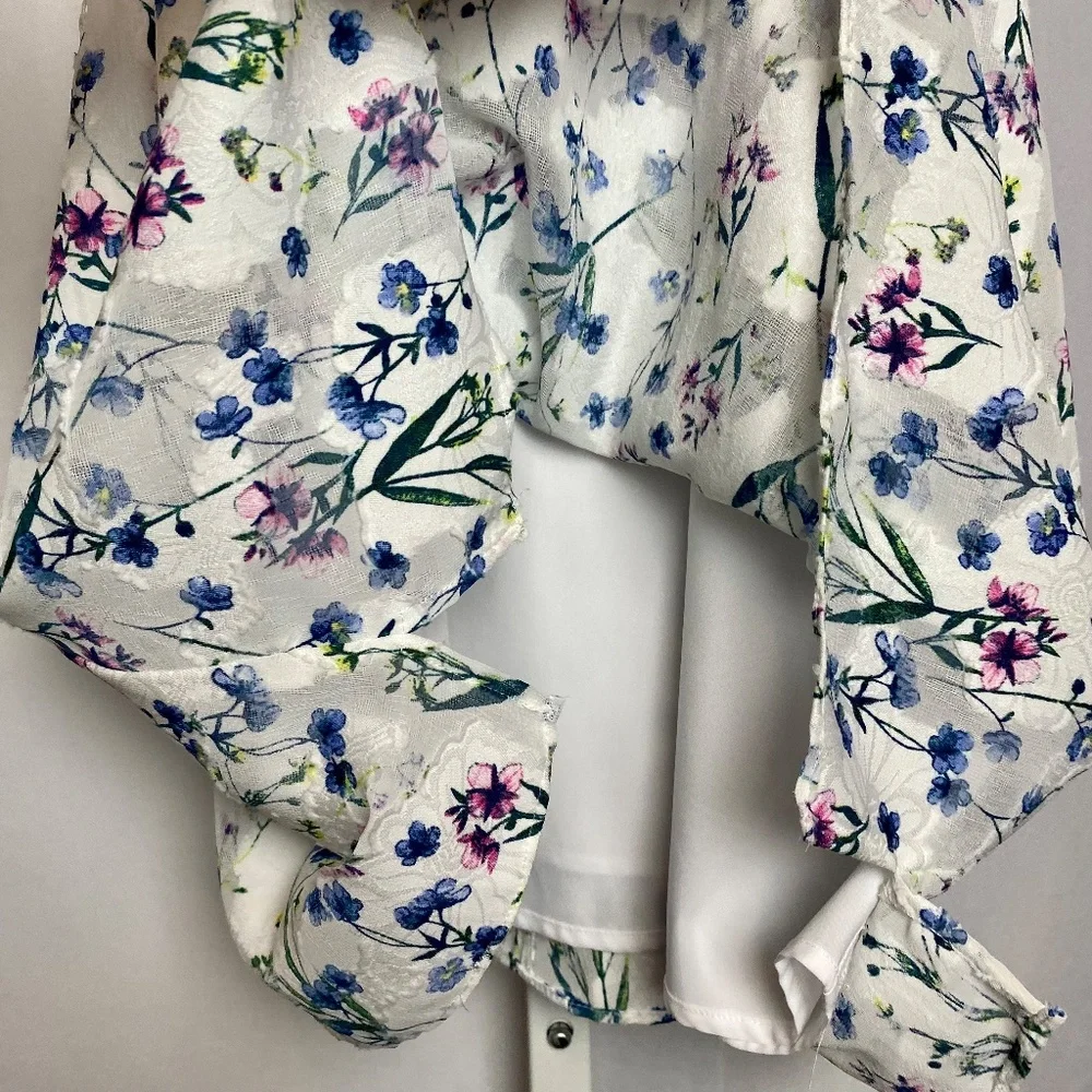 Tahari Womenʻs White Floral Lace Trimmed High Neck Flowy Blouse XL